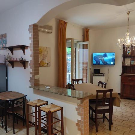 Vallese Holiday Home Apartment مايوري المظهر الخارجي الصورة
