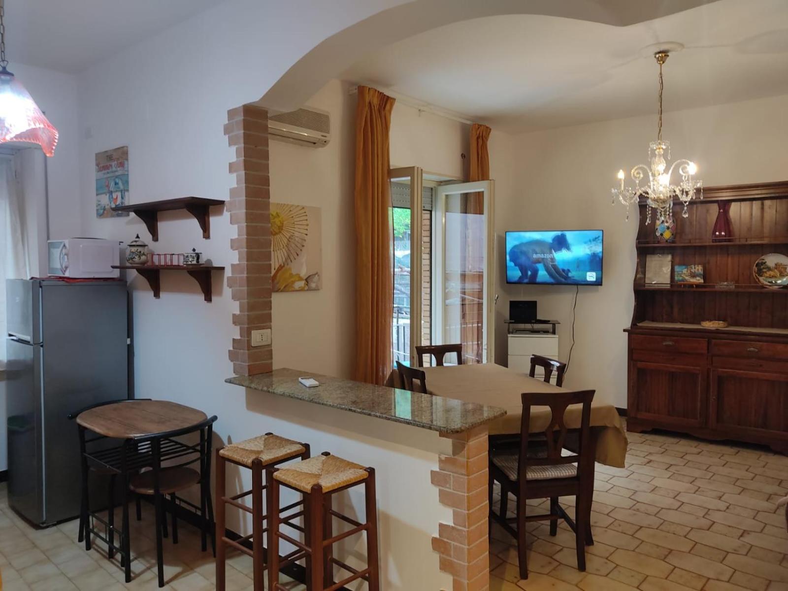 Vallese Holiday Home Apartment مايوري المظهر الخارجي الصورة