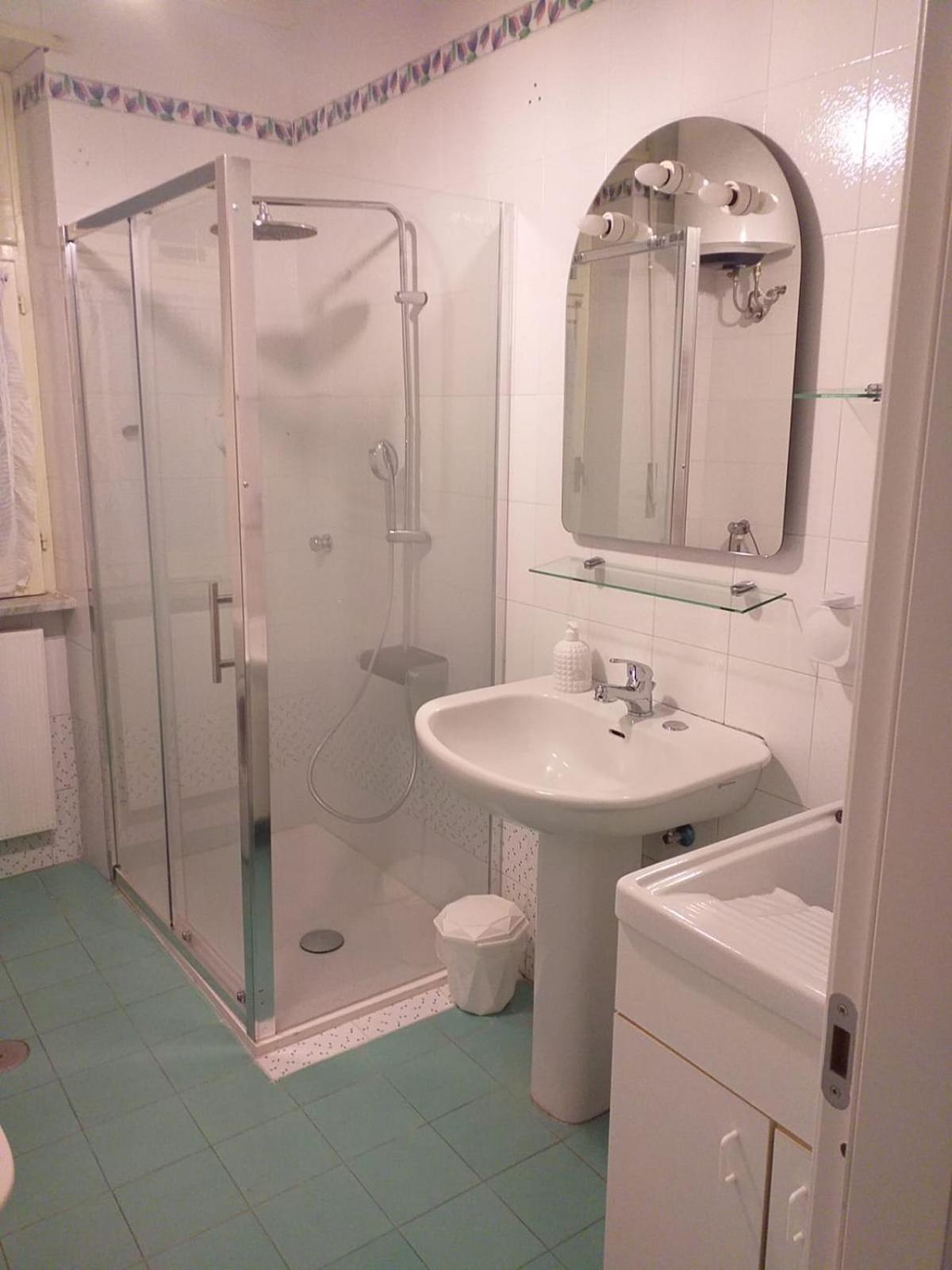 Vallese Holiday Home Apartment مايوري المظهر الخارجي الصورة